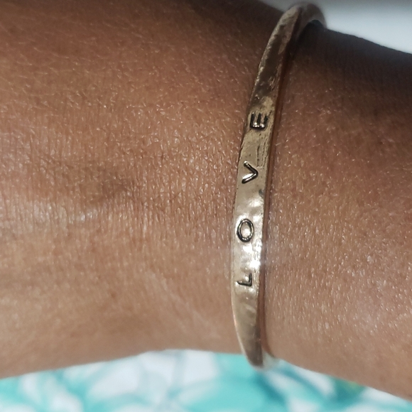 LOVE Bracelet 💘 - Picture 3 of 6